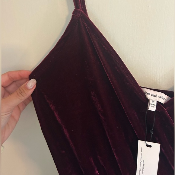 NWT cupcakes & cashmere Velvet Jumpsuit - Picture 9 of 11